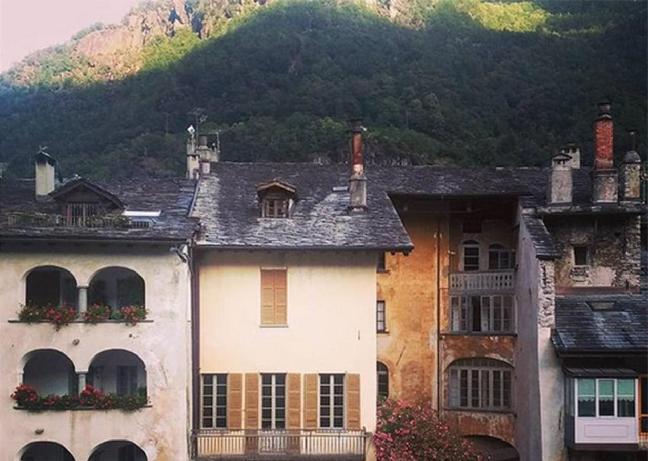 La Loggia Lägenhet Chiavenna Exteriör bild